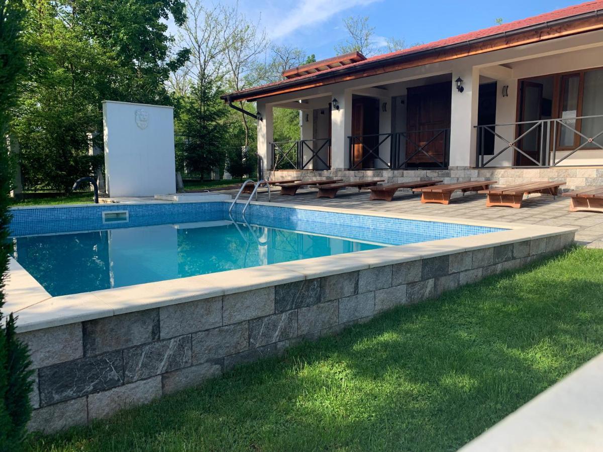 Casa Romana Ieşelniţa Exterior foto